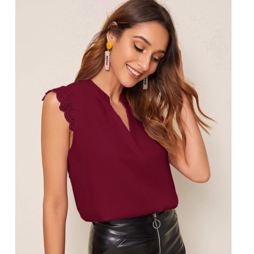 Women's Elegant Notch V Neck Sleeveless Blouse Guipure Lace Work